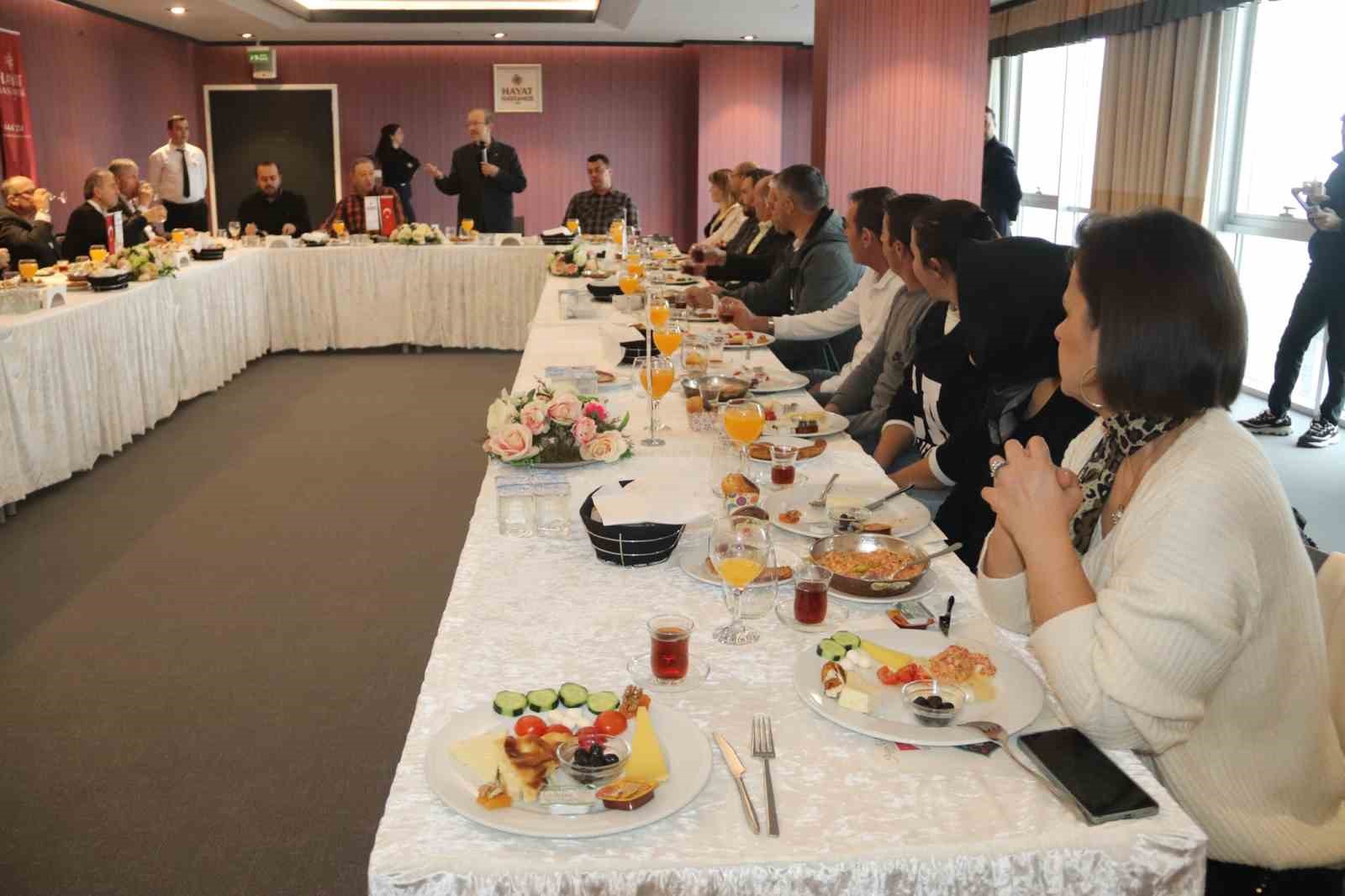 hayat hastanesi yonetimi mudanya muhtarlariyla bulustu 1 BvylrLlT