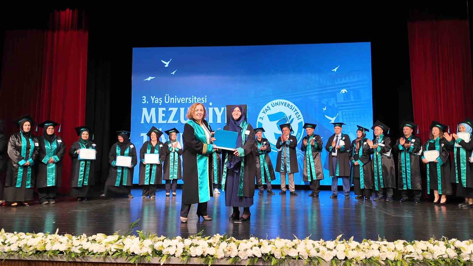 hayata ikinci kez tutundu bu kez kep atti 1 8Hl2GHSJ