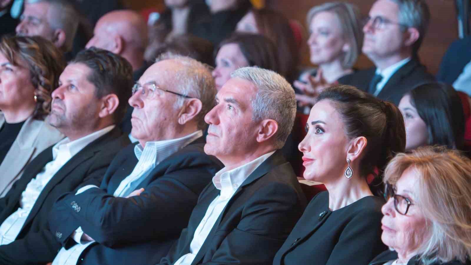hayata tutunanlar ve sifa verenler ayni sahneyi paylasti 4 4mQ1MrsZ