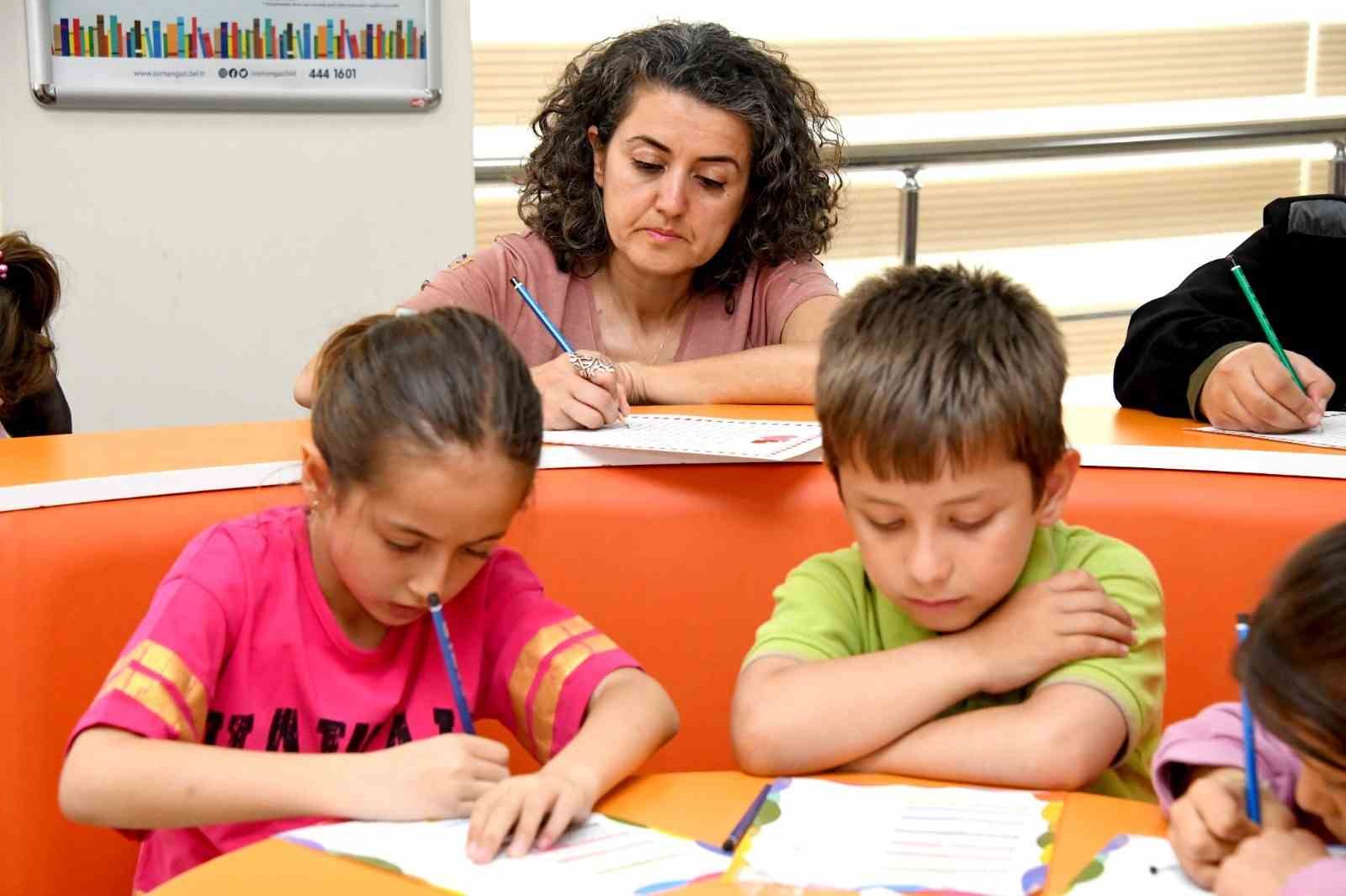 hayatimin ilk kutuphanesi annem anne ve cocuklarin gonullerine dokundu 2 XZE97nOR