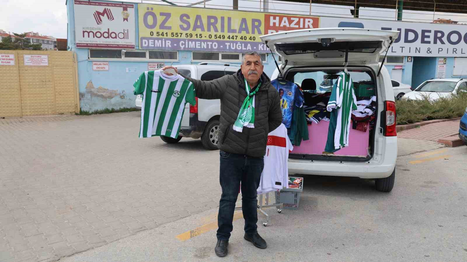 hayatini formasini sattigi takima adadi 0