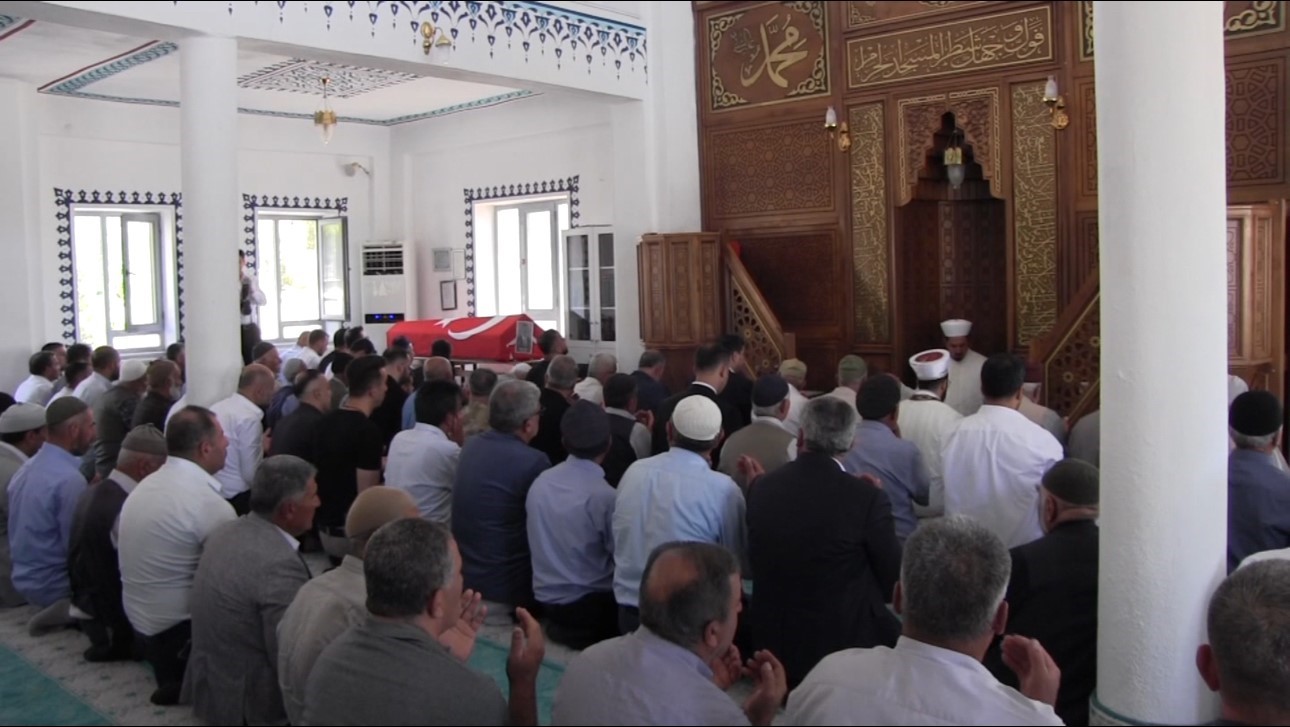 hayatini kaybeden belediye baskani son yolculuguna ugurlandi 5 hJMev127