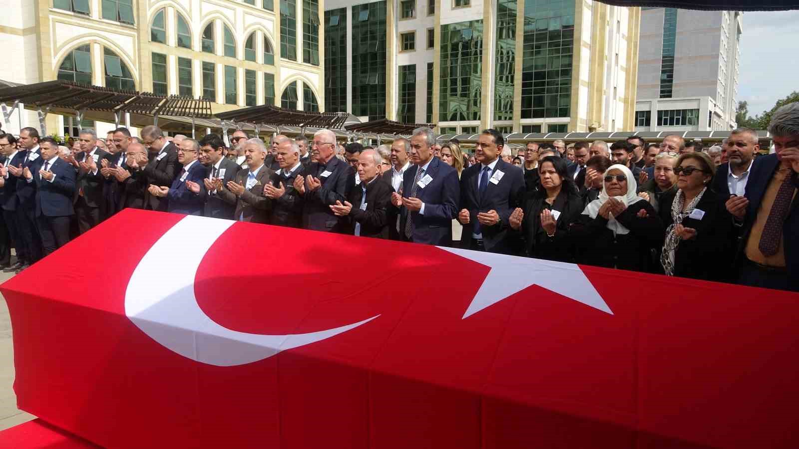 Hayatını kaybeden Cumhuriyet Savcısı Gadem Taş’a adliyede hüzünlü veda 13 hayatini kaybeden cumhuriyet savcisi gadem tasa adliyede huzunlu veda 9 ivZYulim