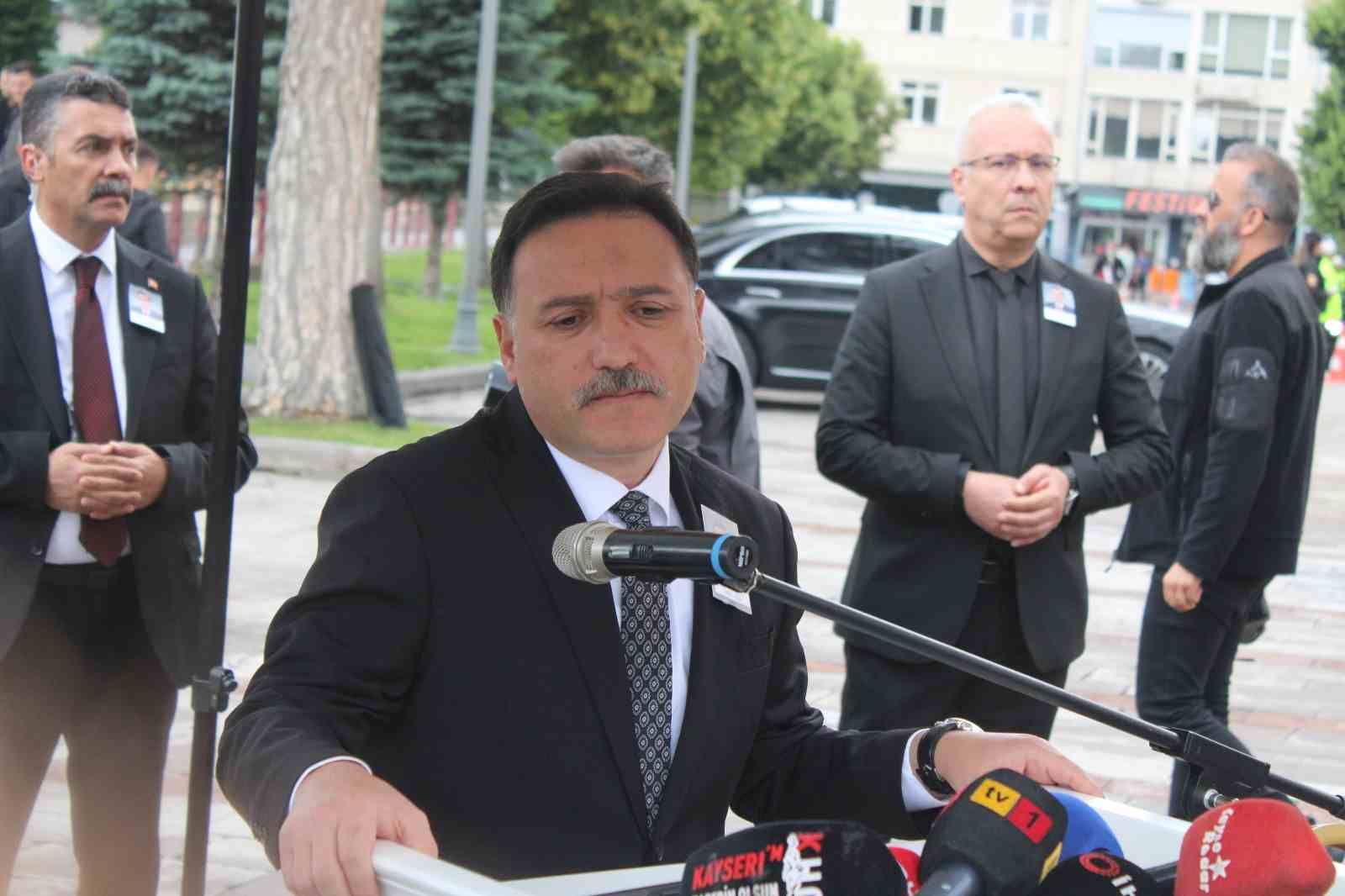 hayatini kaybeden vali yardimcisi esmer icin toren duzenlendi 4 ANsIYTs8
