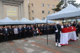 hayatini-kaybeden-vali-yardimcisi-esmer-icin-toren-duzenlendi-rAVP5Z4x.jpg