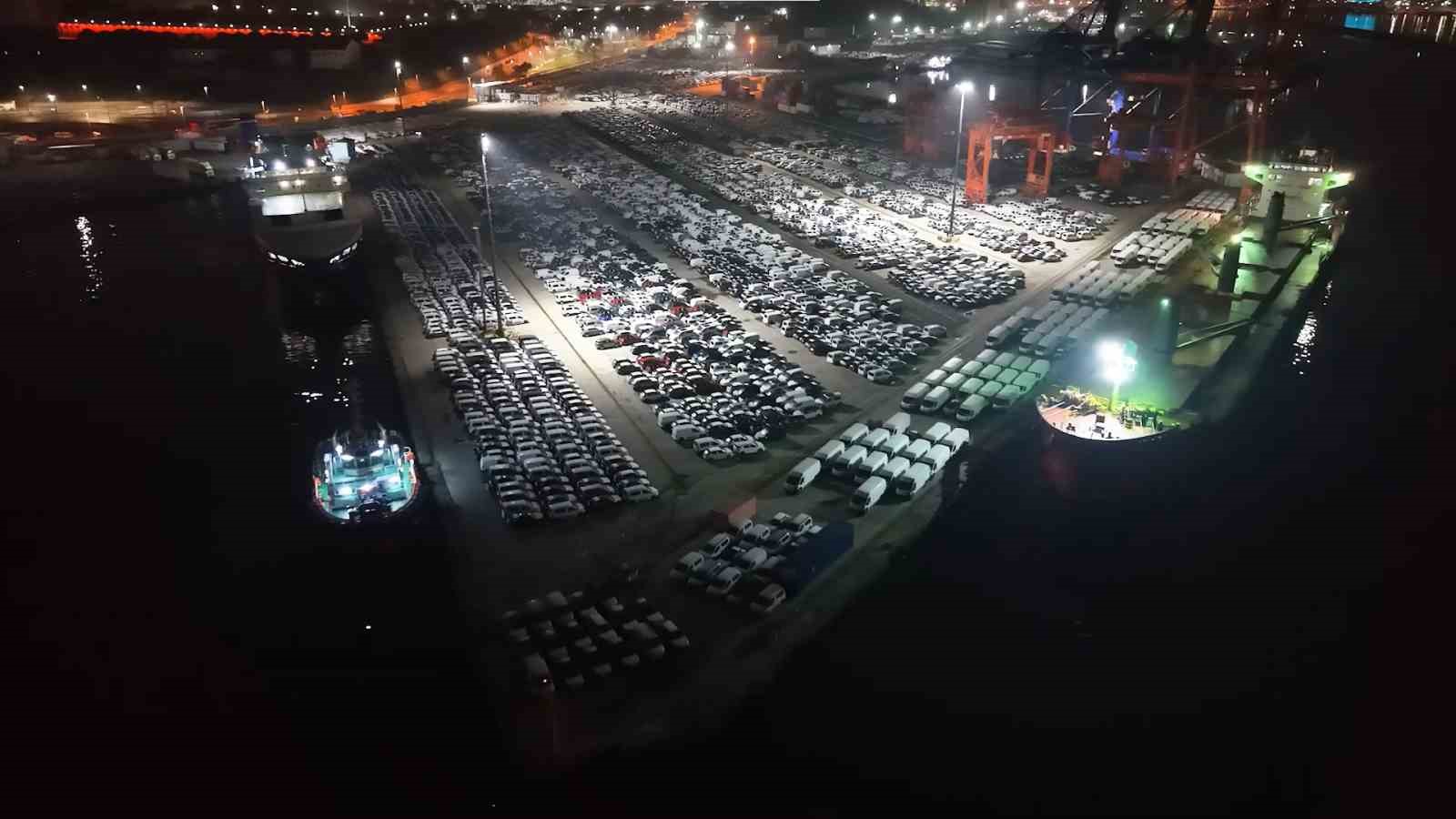 Haydarpaşa Limanı’nda gece mesaisi: 2026 model araçlar limana indirildi 7 haydarpasa limaninda gece mesaisi 2026 model araclar limana indirildi 3 fIwUDZwe