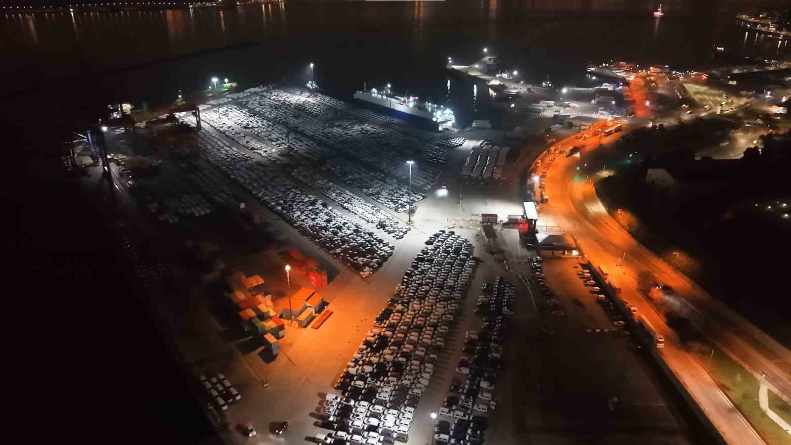 Haydarpaşa Limanı’nda gece mesaisi: 2026 model araçlar limana indirildi 12 haydarpasa limaninda gece mesaisi 2026 model araclar limana indirildi 8 zS9pWUdr