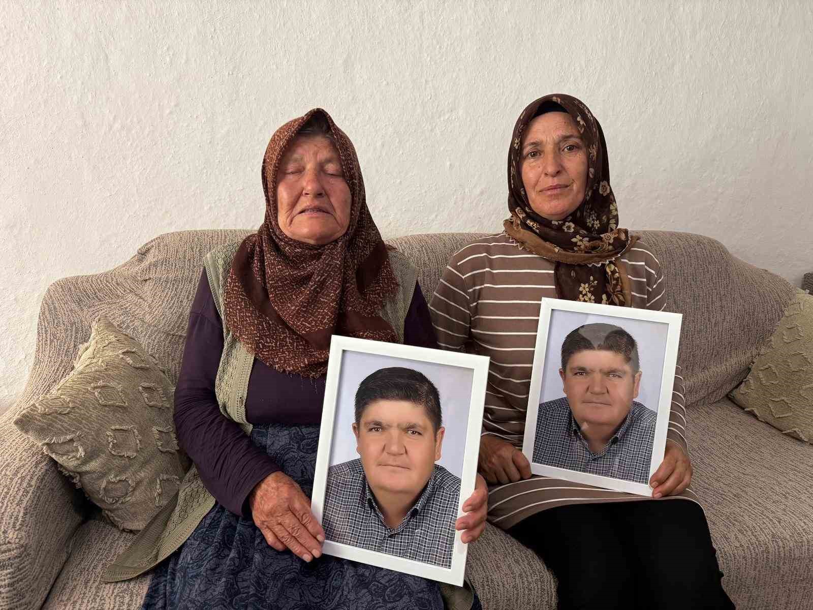 "Hayvanlara büyü yaptı" denilerek vahşice öldürülen adamın karısı tek başına çobanlık yaparak 2 oğlunu okutmaya çalışıyor 11 hayvanlara buyu yapti denilerek vahsice oldurulen adamin karisi tek basina cobanlik yaparak 2 oglunu erVwuFIW