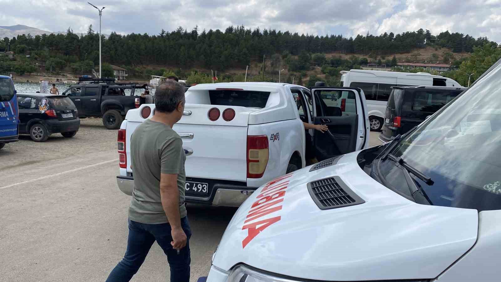 hazar golunde gezi teknesi batti 7 kisi kurtarildi 1 wgBKafsR