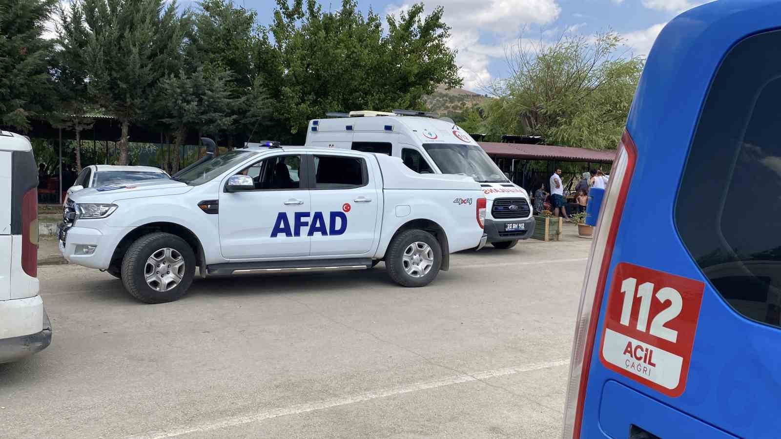 hazar golunde gezi teknesi batti 7 kisi kurtarildi 3 fAuWZ1HN
