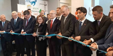 hazine-ve-maliye-bakani-simsek-50-adet-yapay-zeka-atolyesinin-acilisini-gerceklestirdi-rz9FghwZ.jpg