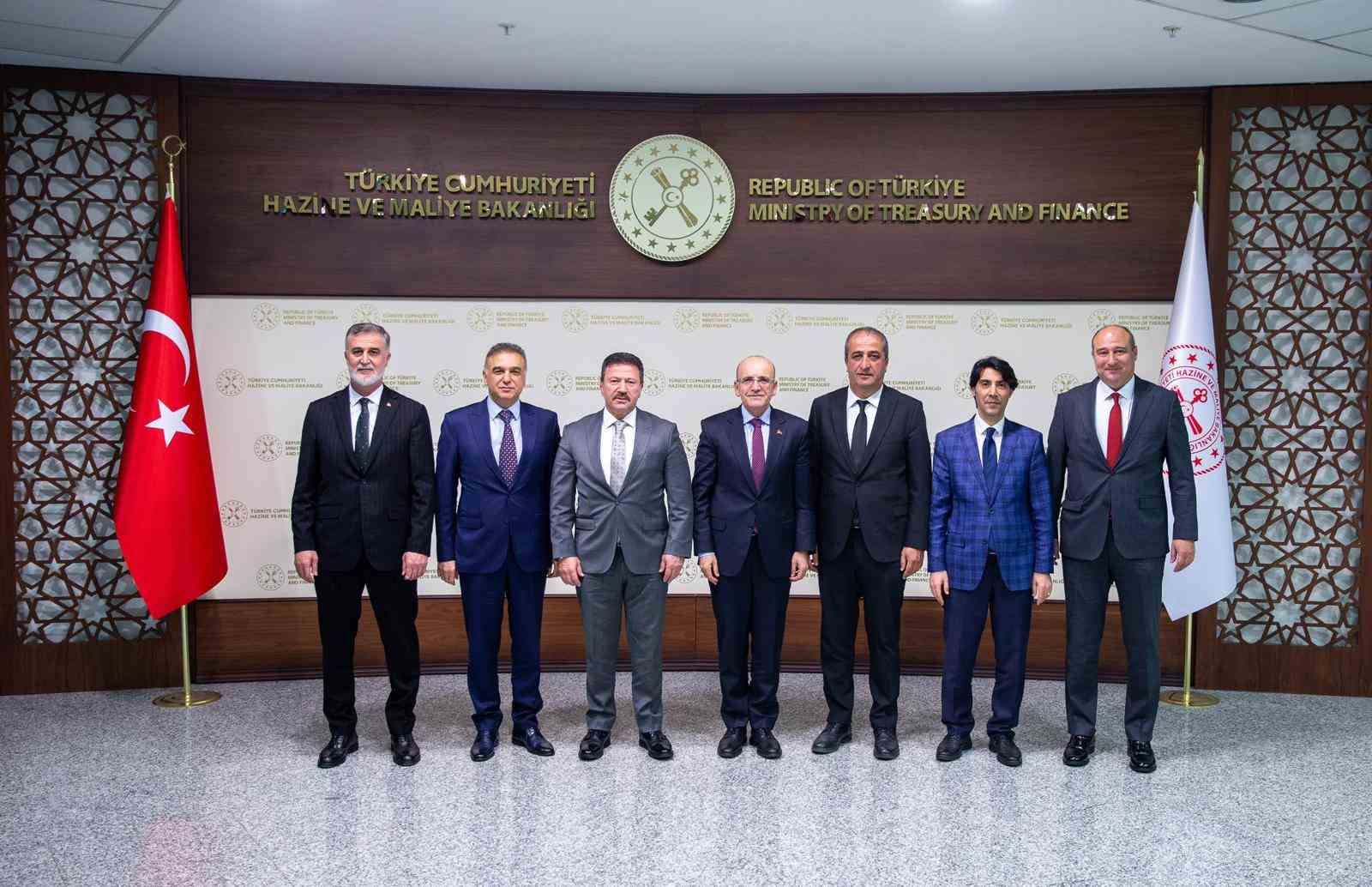 hazine ve maliye bakani simsek tsof genel baskani yigineri kabul etti 1 fO9TSkMd