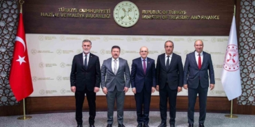 hazine-ve-maliye-bakani-simsek-tsof-genel-baskani-yigineri-kabul-etti-HVncwOn5.jpg