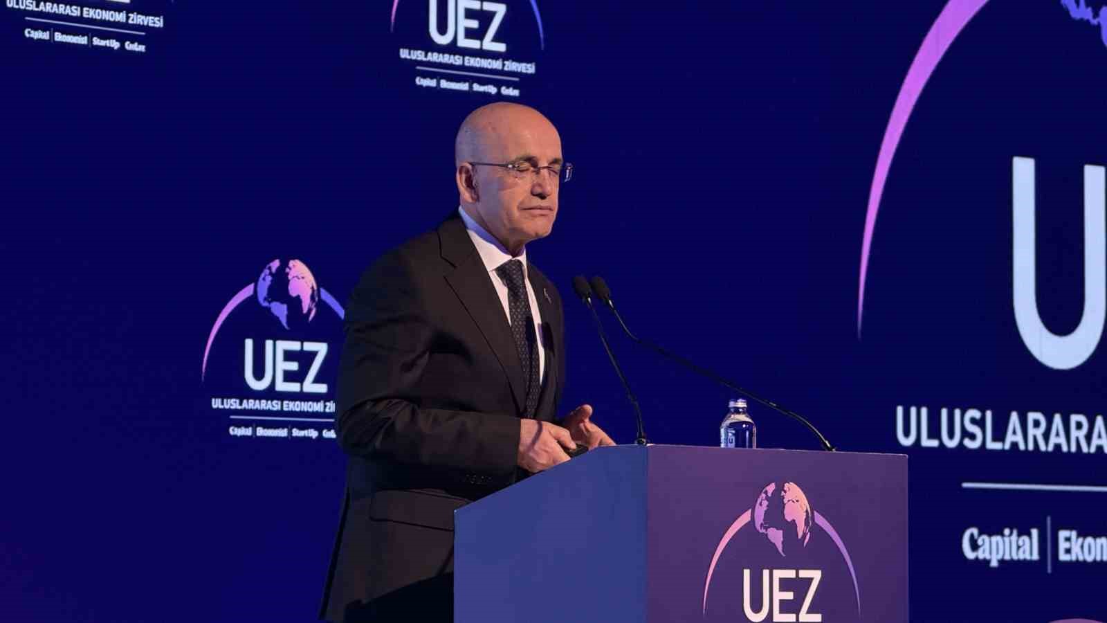 Hazine ve Maliye Bakanı Şimşek: "Vatandaşlarımızın yastık altında 640 milyar doları olduğu tahmin ediliyor" 4 hazine ve maliye bakani simsek vatandaslarimizin yastik altinda 640 milyar dolari oldugu tahmin ediliyor EvGCjy3p