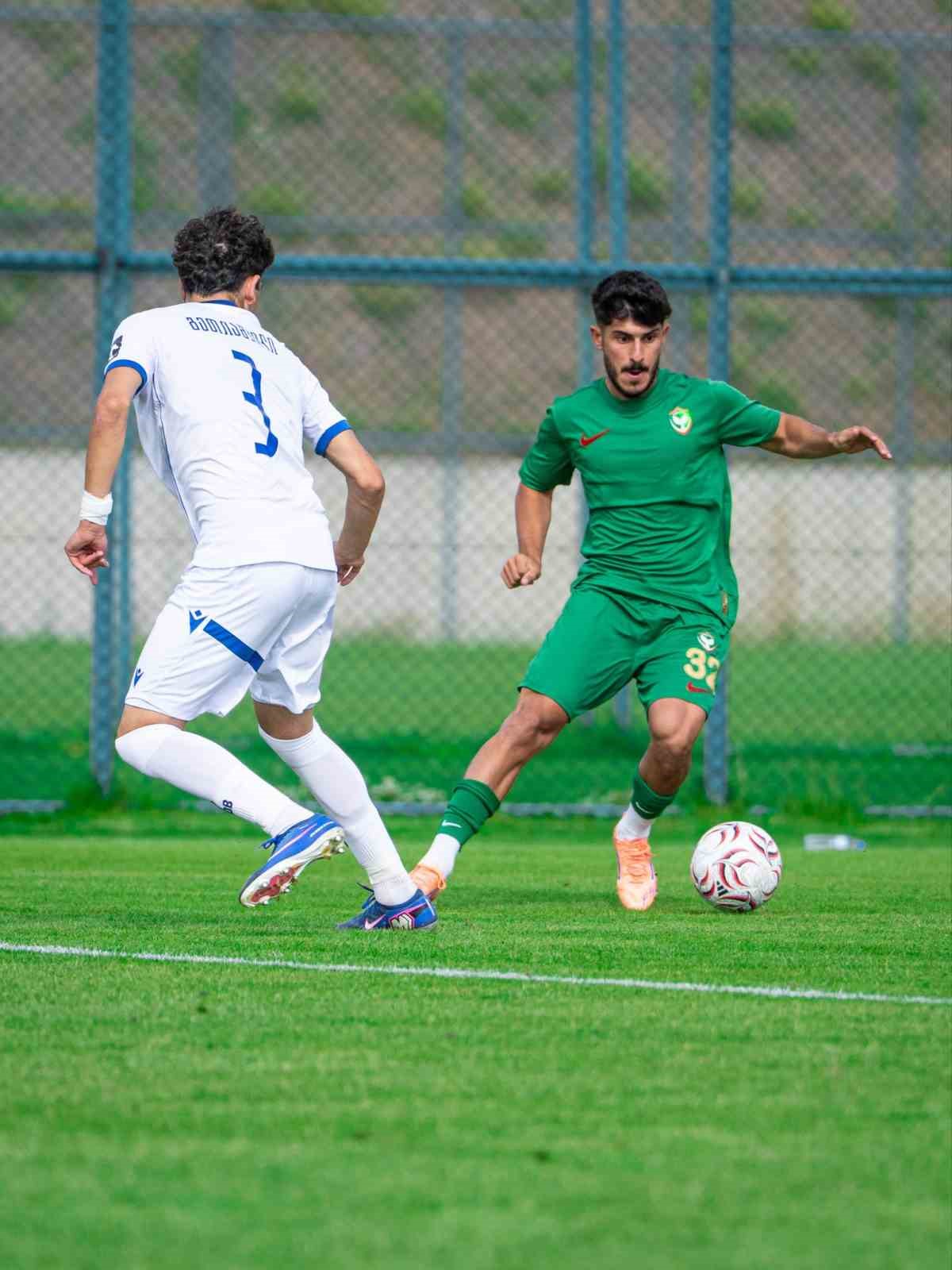 Hazırlık maçı: Amed Sportif Faaliyetler: 2 - FC Dinamo Batumi: 0 6 hazirlik maci amed sportif faaliyetler 2 fc dinamo batumi 0 2 hNCZQrw5