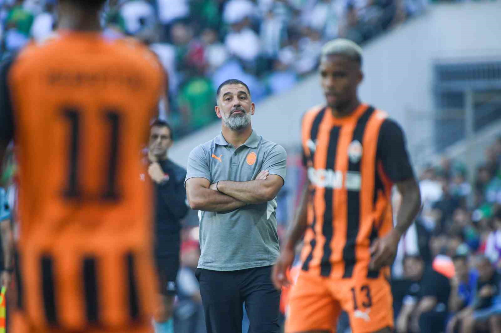 Hazırlık maçı: Bursaspor: 0 - Shakhtar Donetsk: 0 4 hazirlik maci bursaspor 0 shakhtar donetsk 0 0 bXEUwTSe