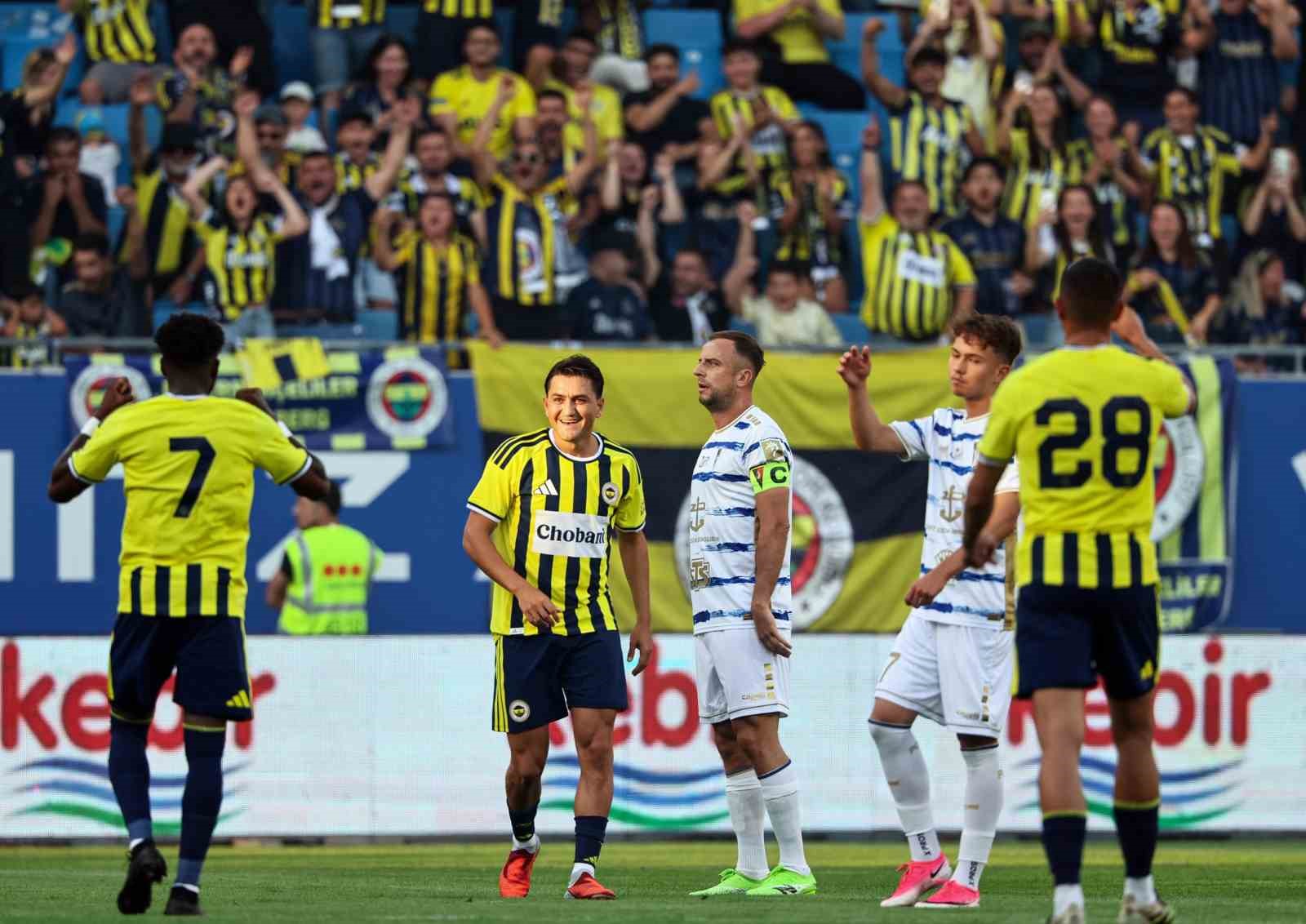 Hazırlık maçı: Fenerbahçe 4 - Pogon Szczecin: 0 4 hazirlik maci fenerbahce 4 pogon szczecin 0 0 SXtpdLaW