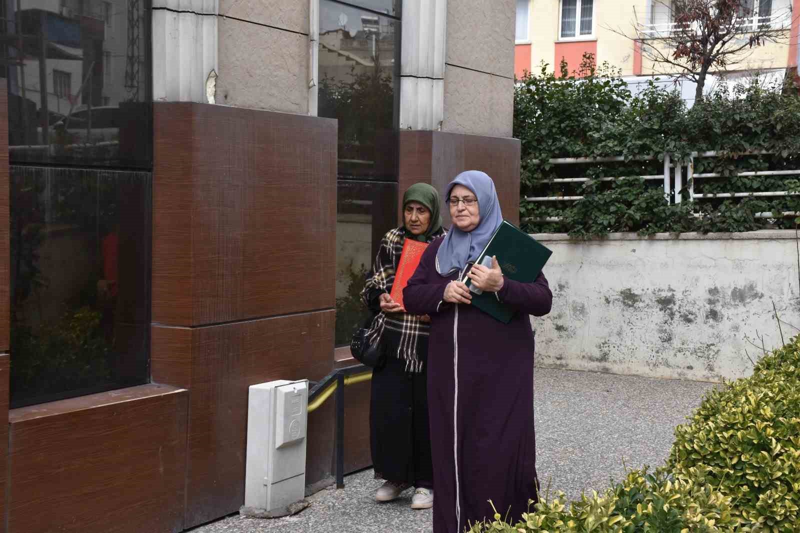 hece hece basladi 70inden sonra kuran i kerimi ogrendi 4 kaCKr9q6