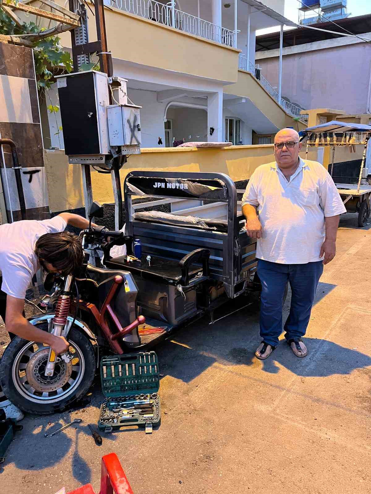 ‘Helal parayla aldım’ dediği çalınan motosikleti 24 saat geçmeden polis tarafından bulundu 5 helal parayla aldim dedigi calinan motosikleti 24 saat gecmeden polis tarafindan bulundu 1 7OFGB3ip