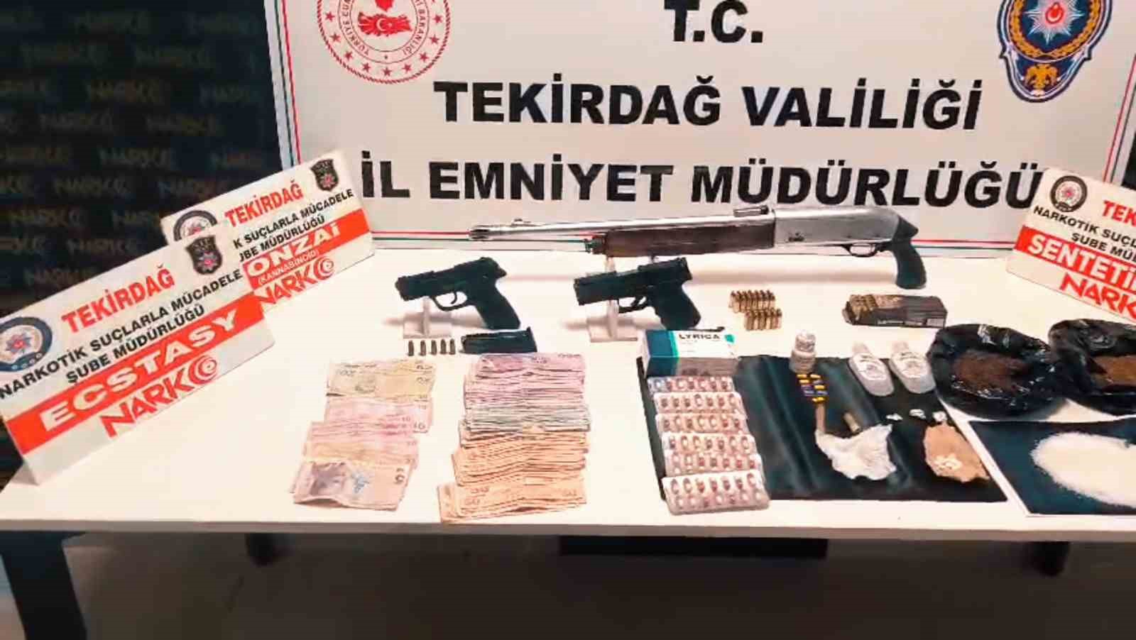 Helikopterli operasyonla uyuşturucu tacirlerine darbe: 16 tutuklama 5 helikopterli operasyonla uyusturucu tacirlerine darbe 16 tutuklama 1 kSu2sV3m