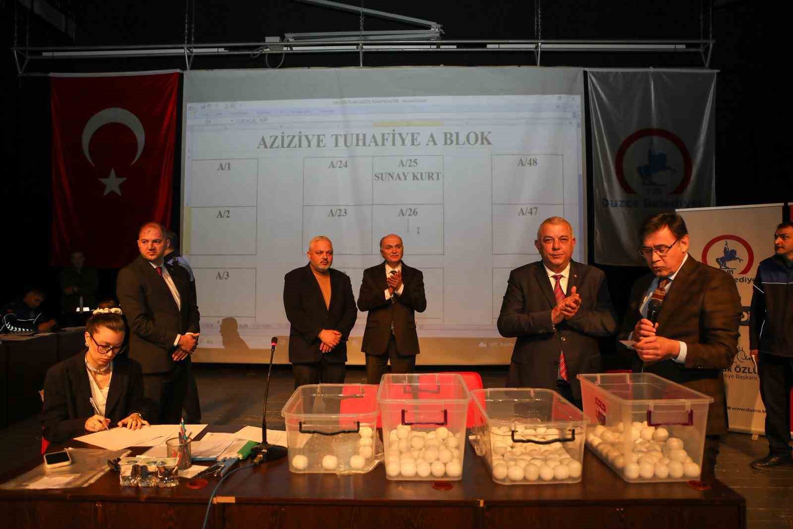 hem pazaryeri hem fuar alani 4 InFtDNHh