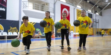 hem-spor-hem-kardeslik-dorduzler-basketbolda-bulustu-DyB3ryu9.jpg