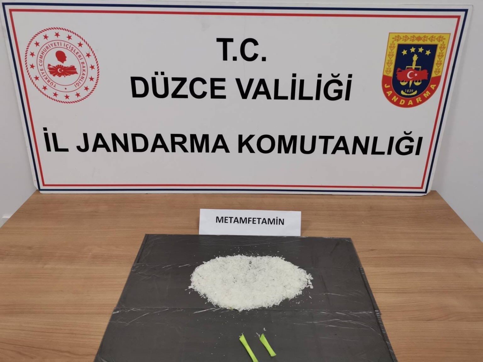 hem tasiyici hem satici yakalandi 1 c21JpJtz