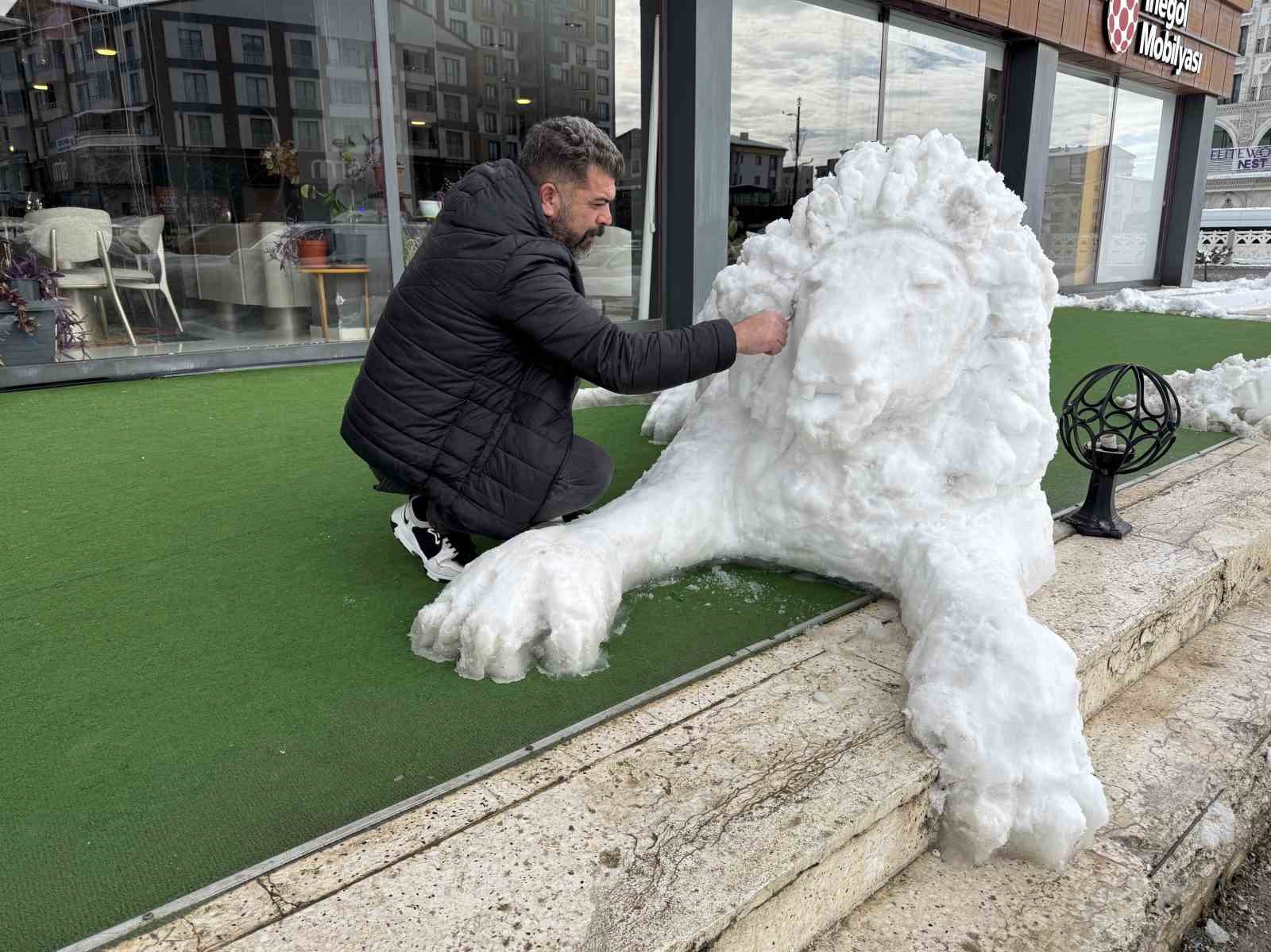 her detayini 3 saat boyunca kasikla tek tek isledi ortaya kardan aslan cikardi 2 lCRHYfJe