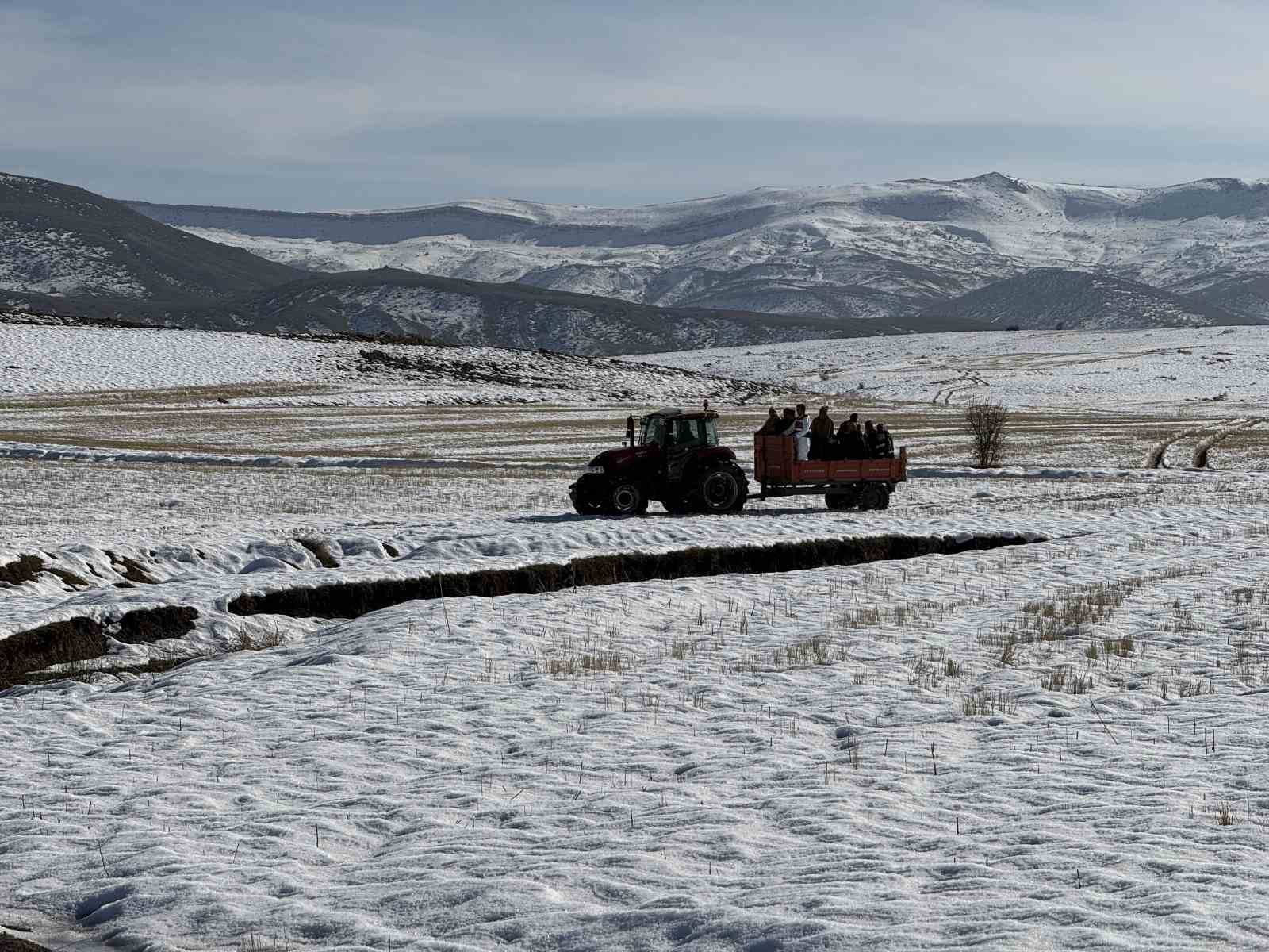 her yerde araniyordu 9 gun sonra olu olarak bulundu 1