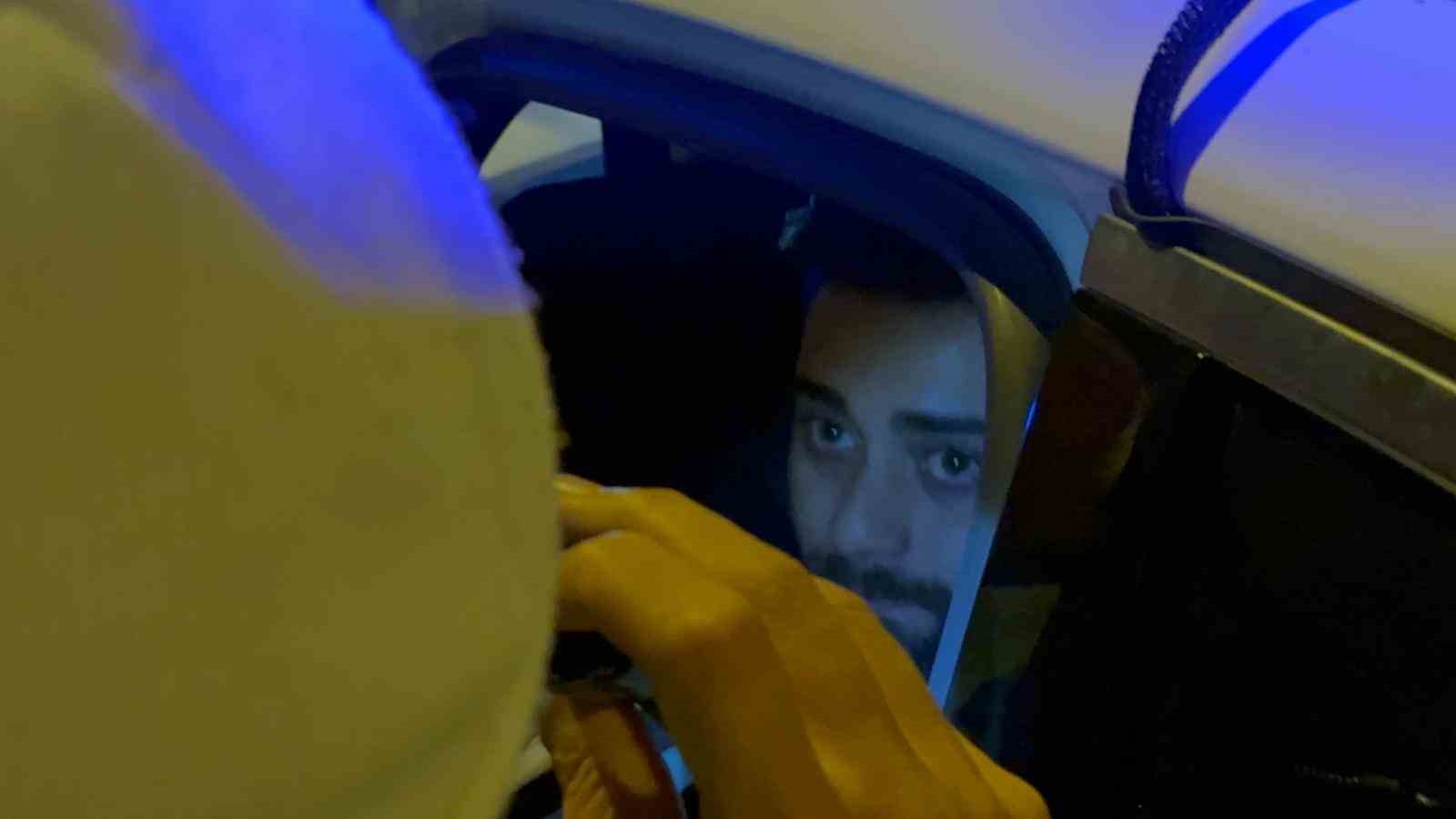 her yolu denedi ama polisten kacamadi 0 qLzekgNZ