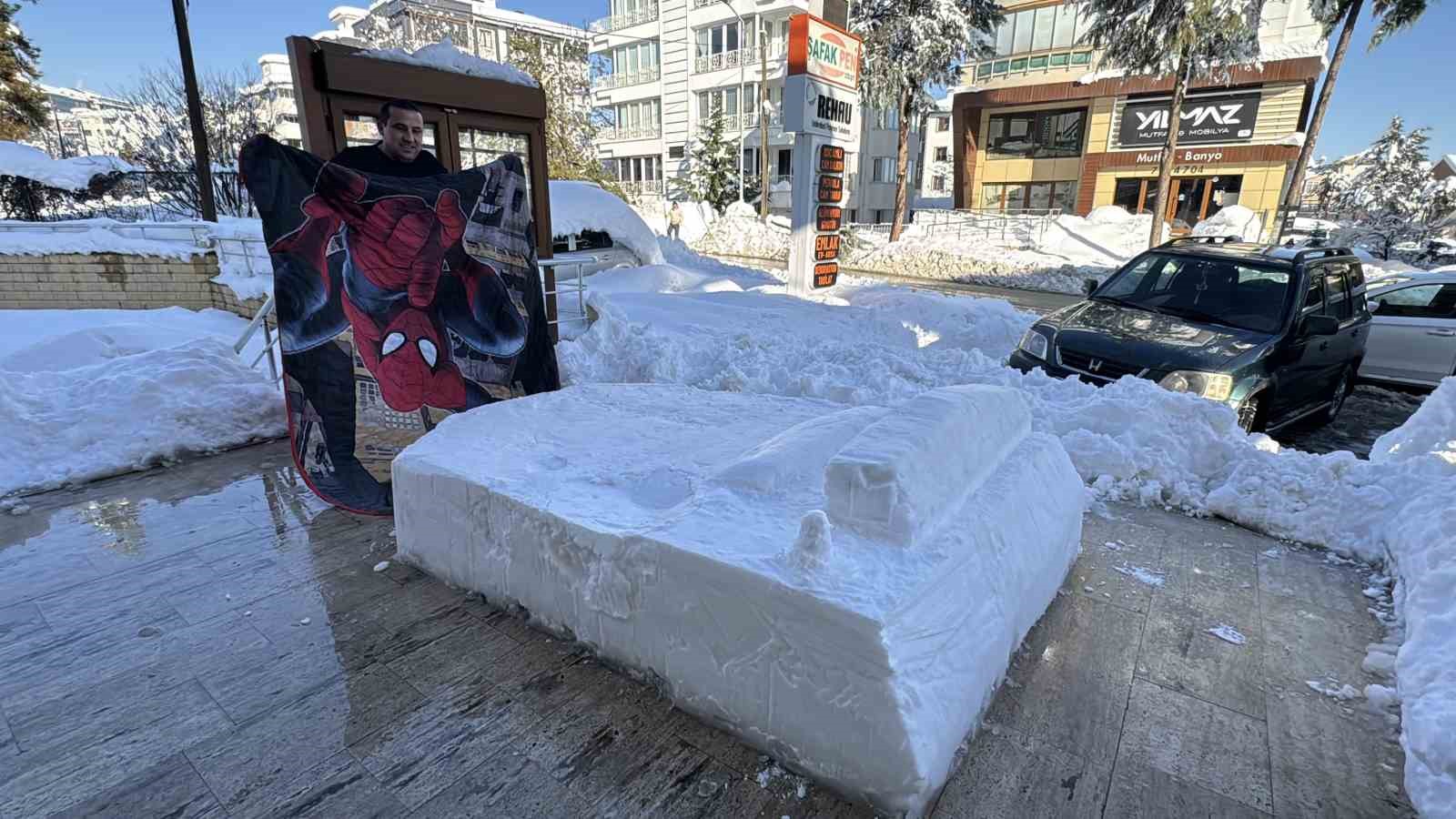 herkes kardan gelin damat yaparken o yatak yapmayi secti 2 2cc6sycr
