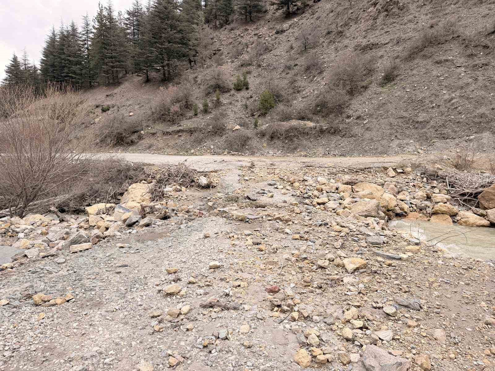 heyelan sonrasi ortaya cikan goruntu gorenleri urkuttu 1 Ds8Q3Wge