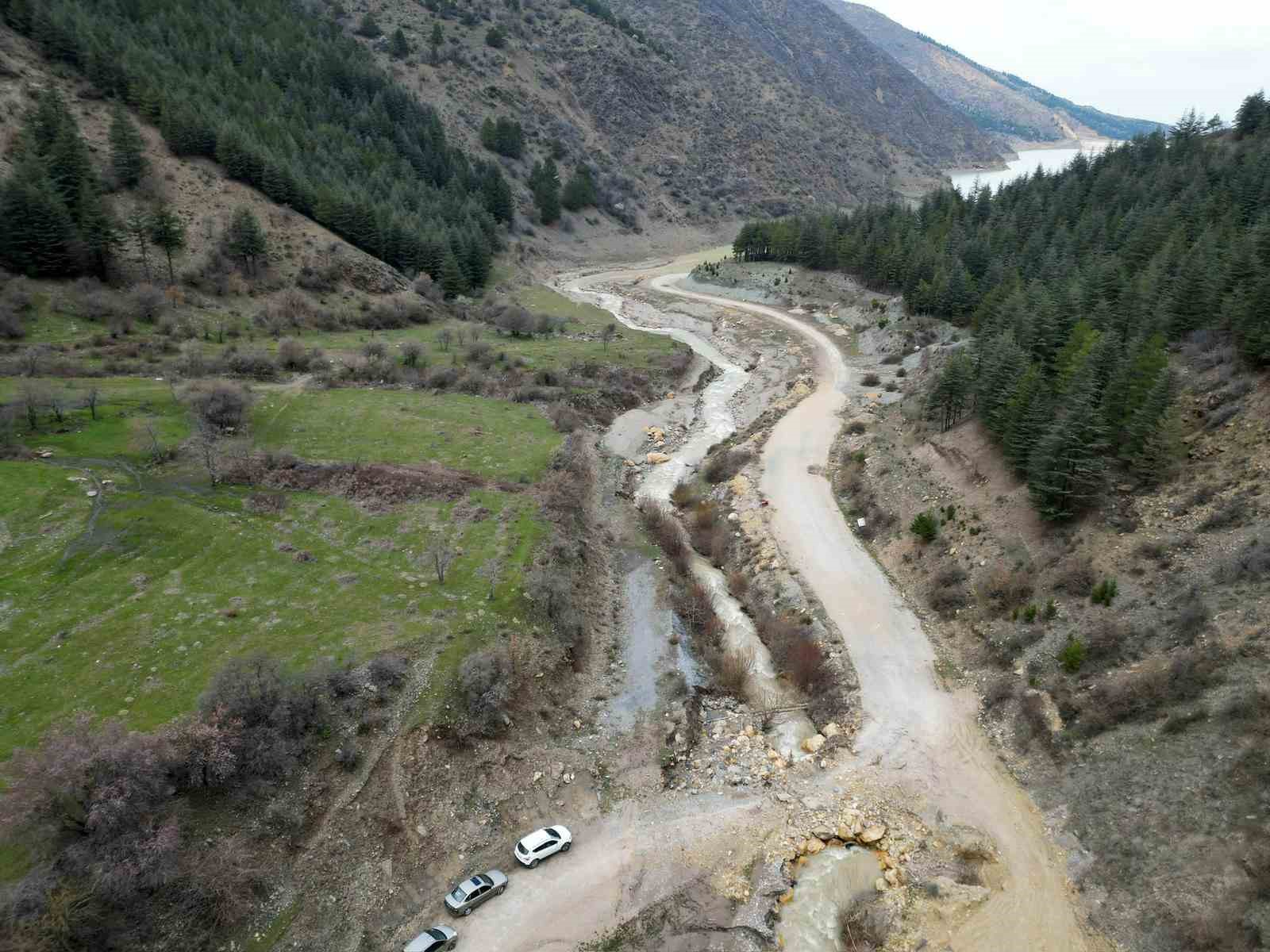 heyelan sonrasi ortaya cikan goruntu gorenleri urkuttu 2 BXkPObsP