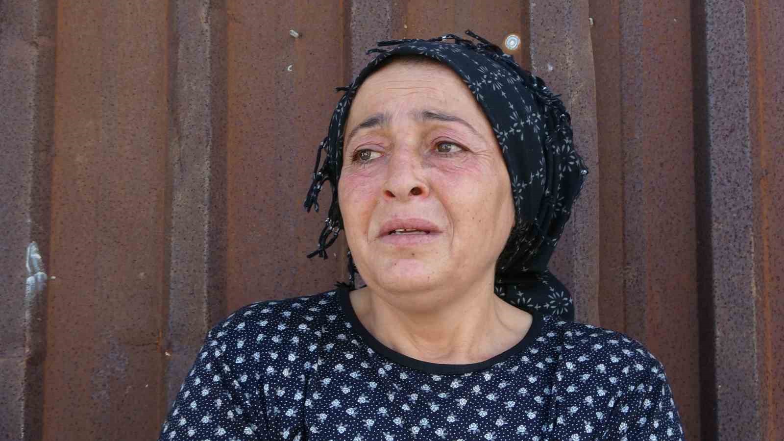 Heyelanda bir çocuğu ölen, diğer evladı 6 gündür yaşam mücadelesi veren gözü yaşlı anne: "Bayram sevincimiz vardı, gitti" 6 heyelanda bir cocugu olen diger evladi 6 gundur yasam mucadelesi veren gozu yasli anne zrpLQyZY