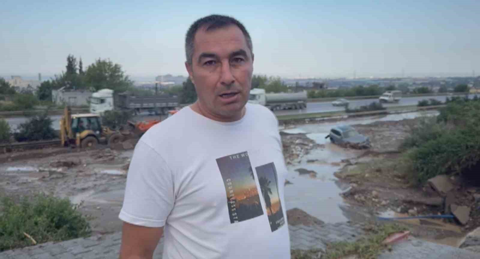heyelanin kapattigi otoyolda araclar mahsur kaldi 2
