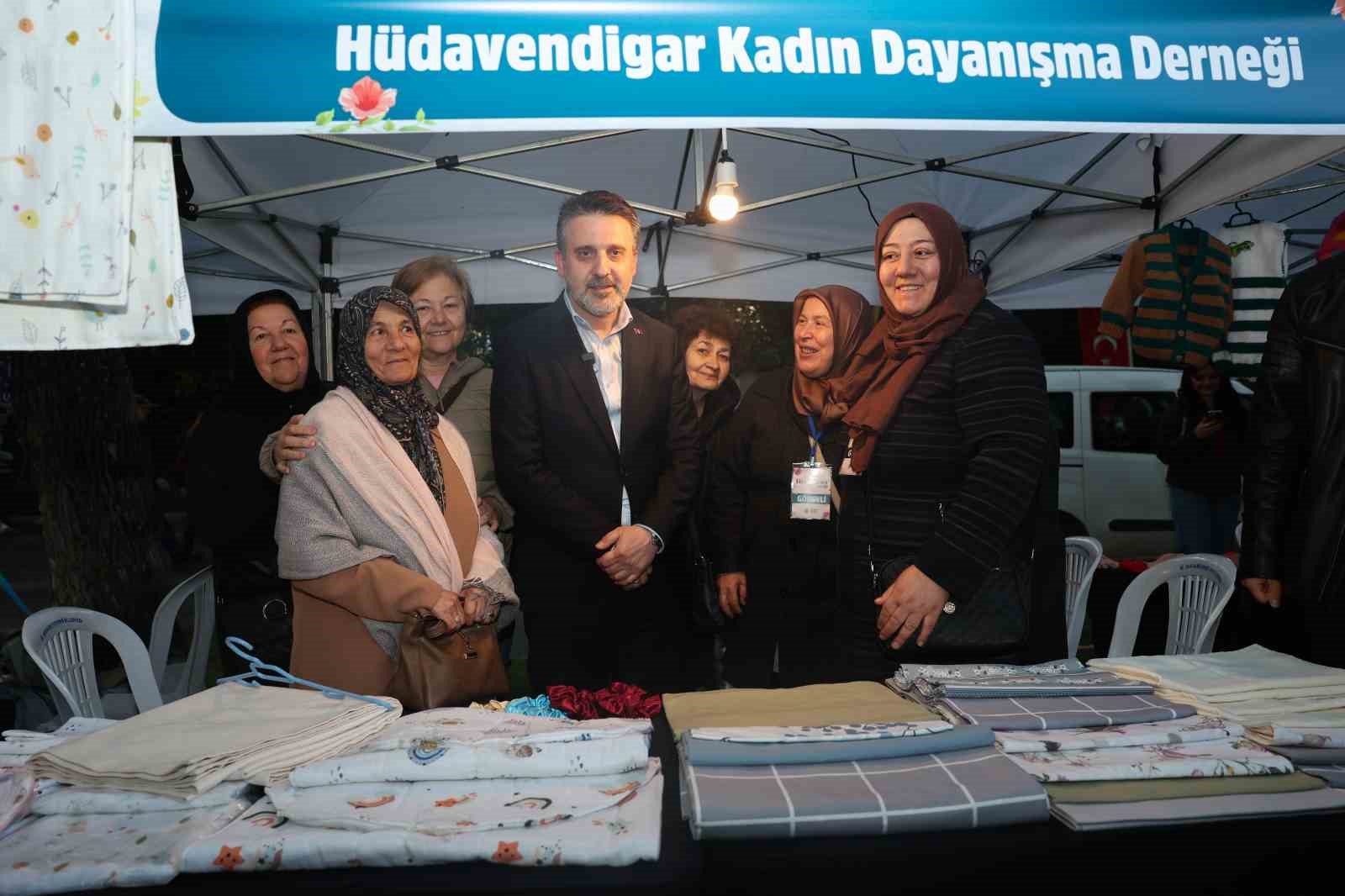 Heykel’de meydan kadınların olacak 4 heykelde meydan kadinlarin olacak 0 atGLa6c8