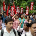 hindistanda-11-yasindaki-kiz-cocugu-tecavuz-sonrasi-olduruldu-291XydVJ.jpg