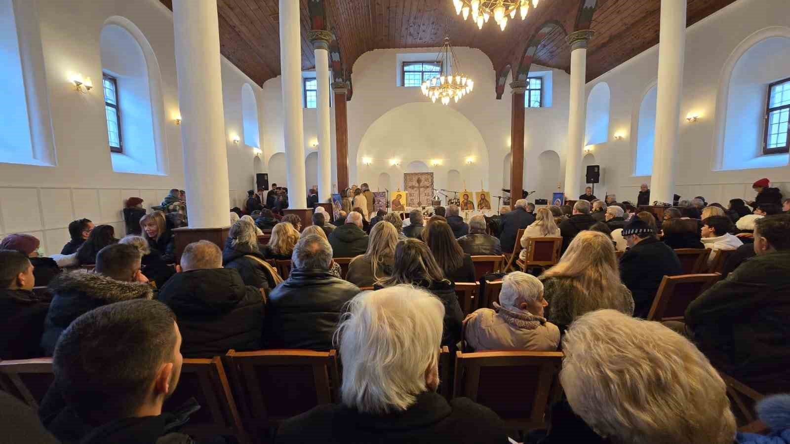 hiristiyan toplulugu denizden hac cikardi 1 DnVbagD9
