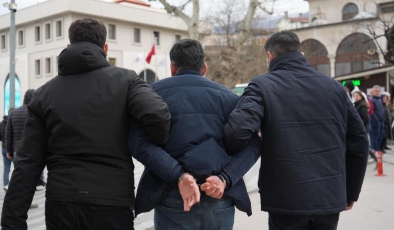 hirsizin-senaryosu-yargitaydan-geri-dondu-fADeQsxm.jpg