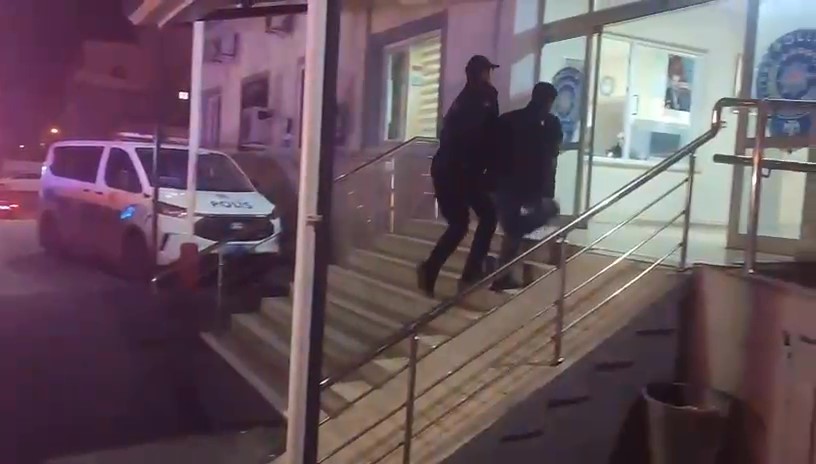 hirsizlik sucundan 32 yil hapis cezayla aranan hukumlu calinti motosikletle dolasirken yakalandi 0 ijYBdOHj