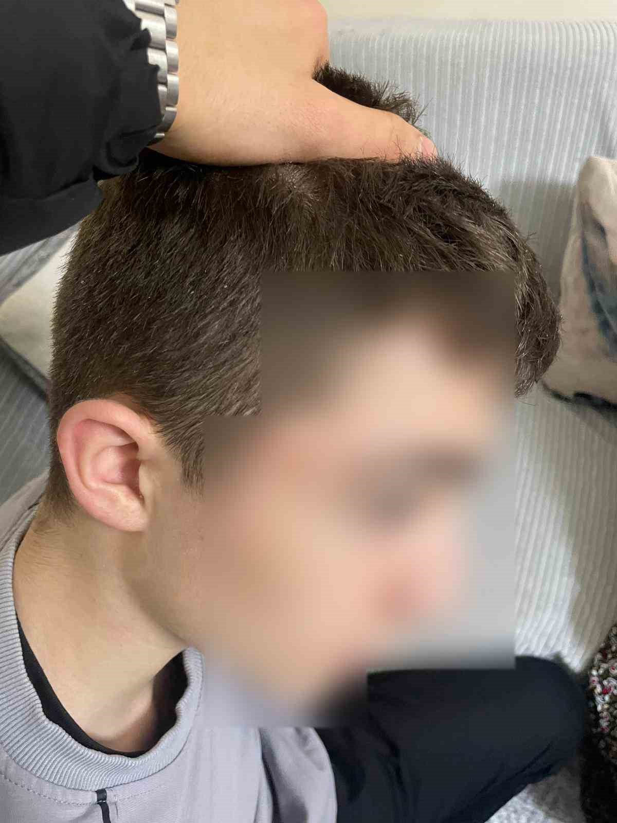 Hırsızlık yaptı sandılar, 14 yaşındaki çocuğu tekme tokat dövdüler; o anlar kamerada 5 hirsizlik yapti sandilar 14 yasindaki cocugu tekme tokat dovduler o anlar kamerada 1 4SOYqHLI