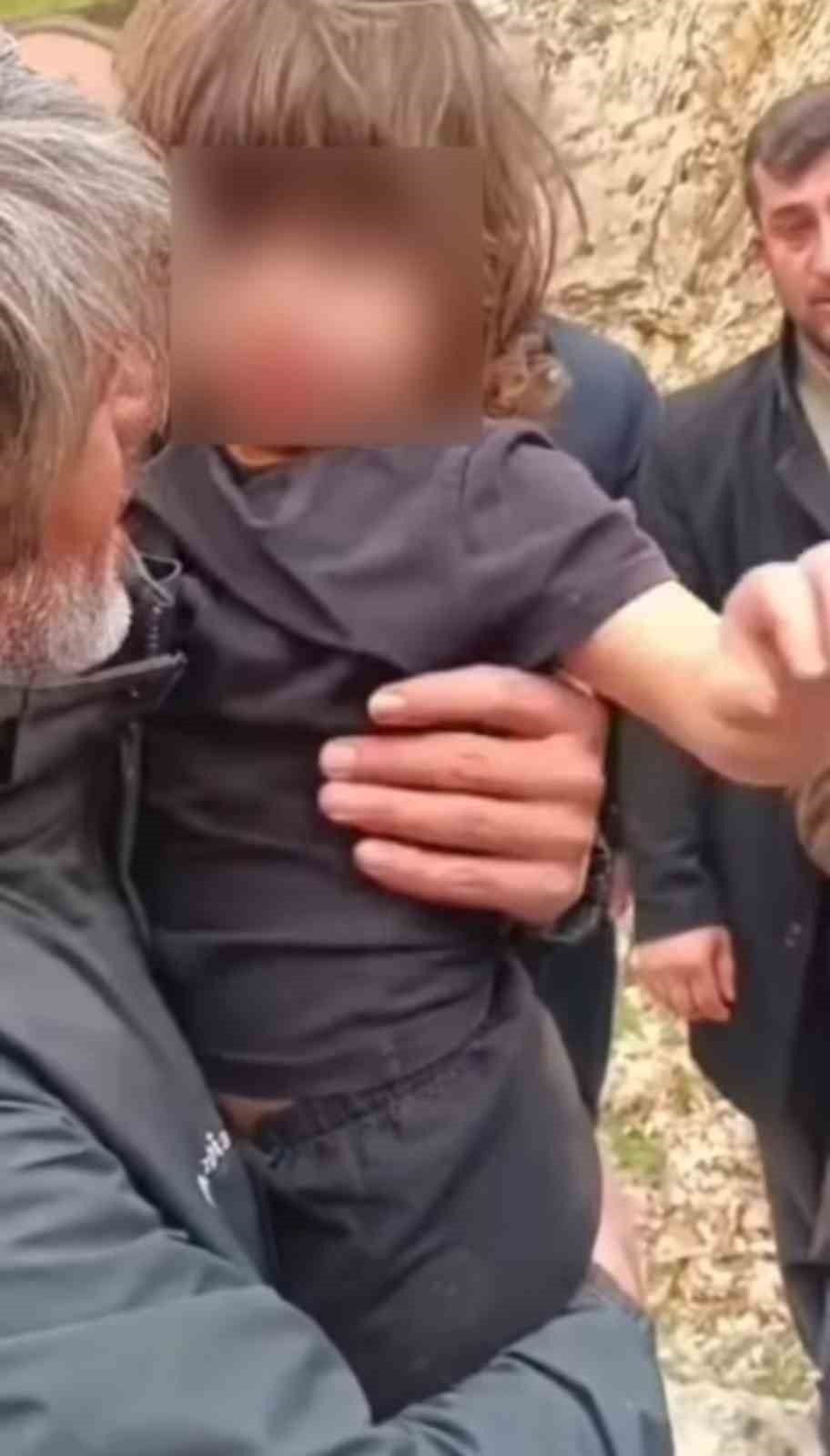 hizanda kaybolan kucuk kiz sag olarak bulundu 0 lWBGOR93