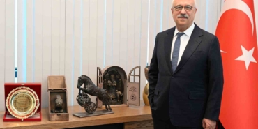 hizli-buyuyen-veri-merkezleri-buyuk-firsatlar-sunuyor-AyMbXV4h.jpg