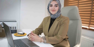 hizli-konusanlar-dikkat-gBIeKLBg.jpg
