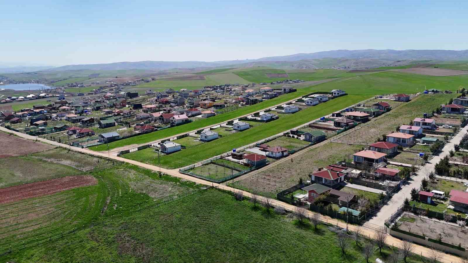 hobi bahcesi sahipleri bahcelerindeki yapilarin yikilmamasini istiyor 2 51D6Aews
