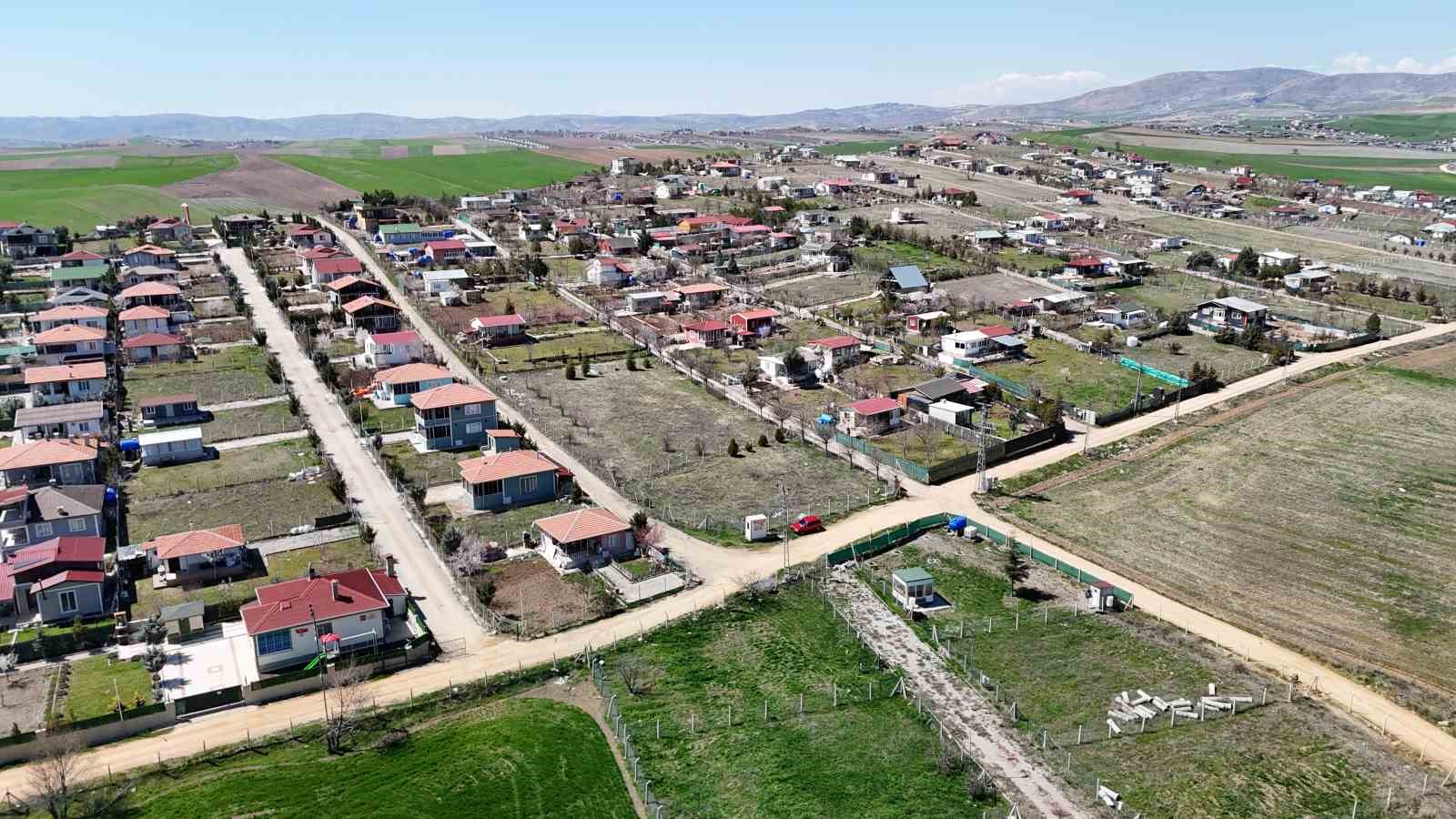 hobi bahcesi sahipleri bahcelerindeki yapilarin yikilmamasini istiyor 6 nvecb4BV