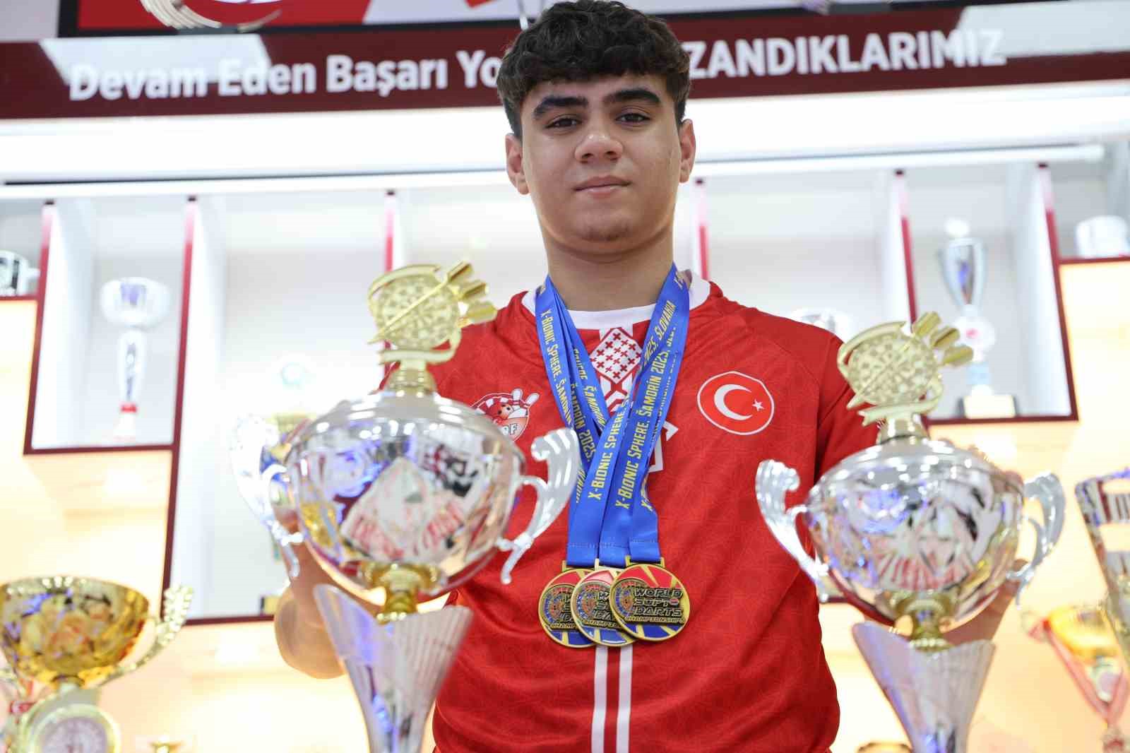hobi olarak basladi 14 yasinda dunya sampiyonu oldu 9 F67sgtqI