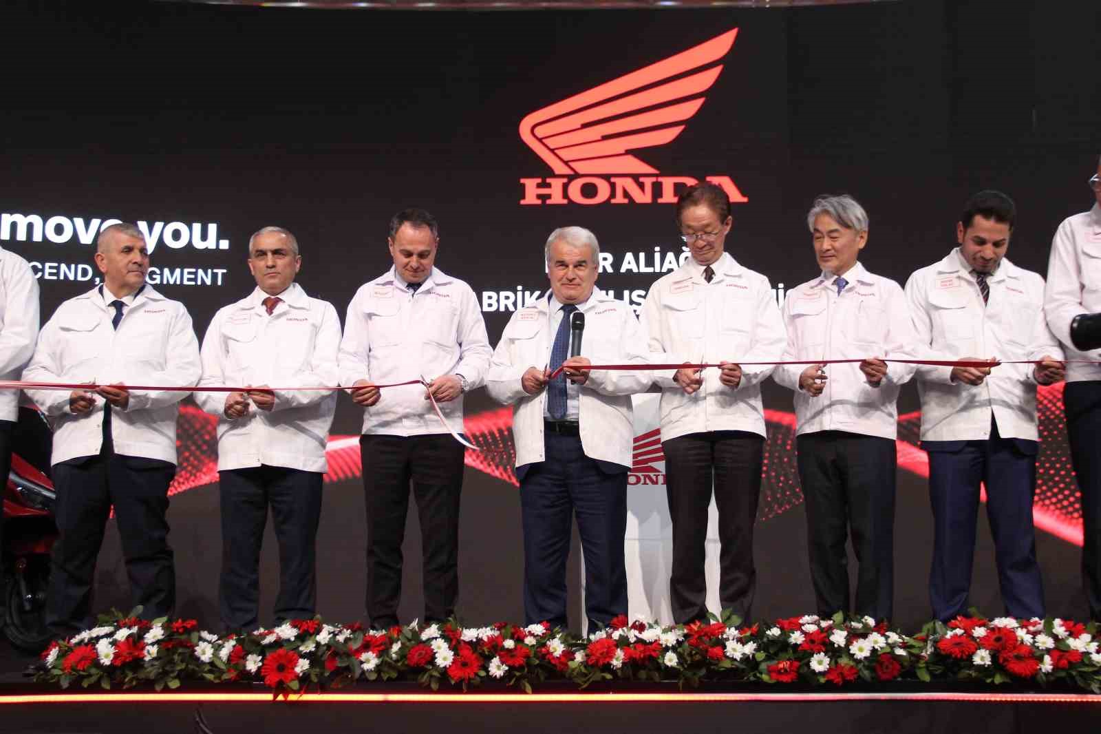 Honda Türkiye’den dev yatırım: Aliağa’da motosiklet fabrikası üretime başladı 4 honda turkiyeden dev yatirim aliagada motosiklet fabrikasi uretime basladi 0 ZRl69pfF