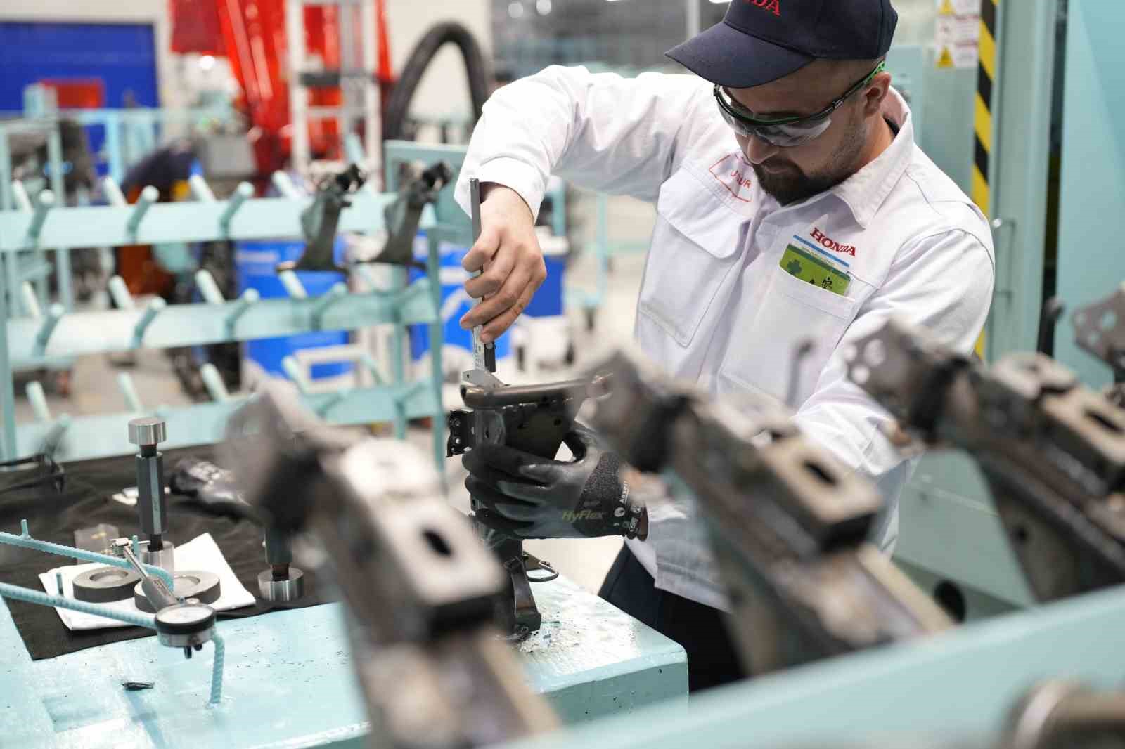 Honda Türkiye’den dev yatırım: Aliağa’da motosiklet fabrikası üretime başladı 15 honda turkiyeden dev yatirim aliagada motosiklet fabrikasi uretime basladi 11 iwM3av5n