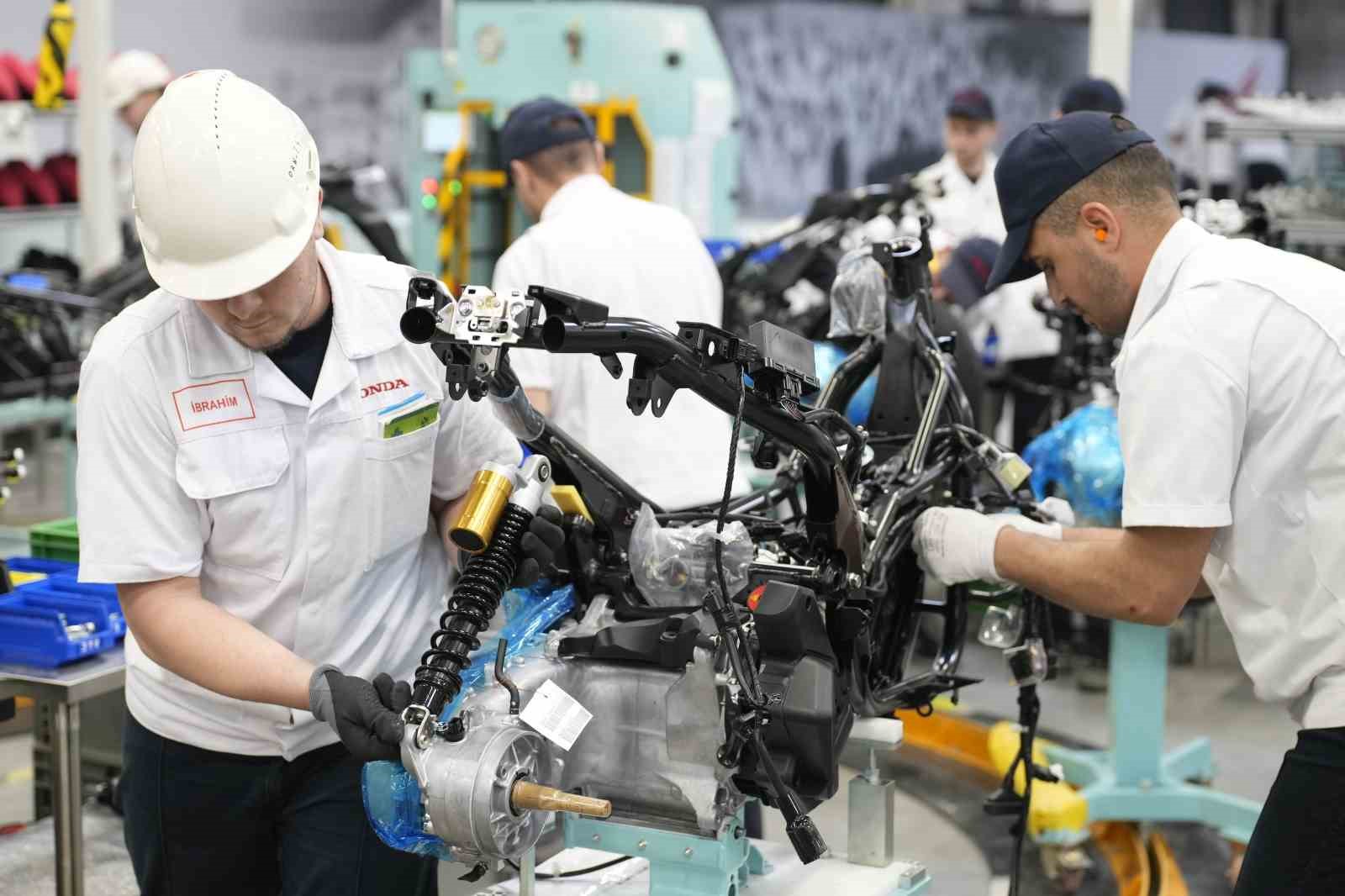 Honda Türkiye’den dev yatırım: Aliağa’da motosiklet fabrikası üretime başladı 7 honda turkiyeden dev yatirim aliagada motosiklet fabrikasi uretime basladi 3 GyksuYzl